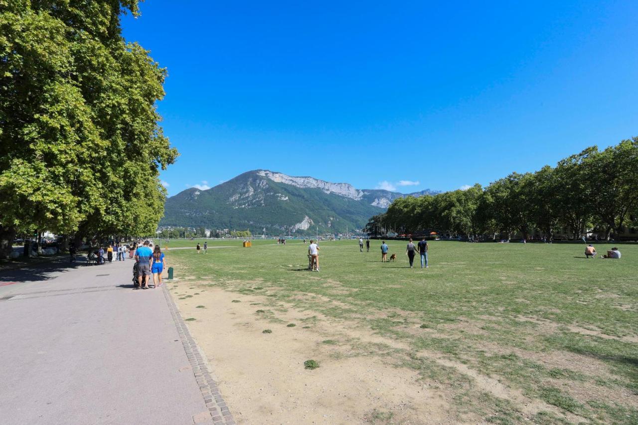 Le Duplex - Hyper Centre - Gare - Wifi - Netflix - Disney + Annecy Kültér fotó