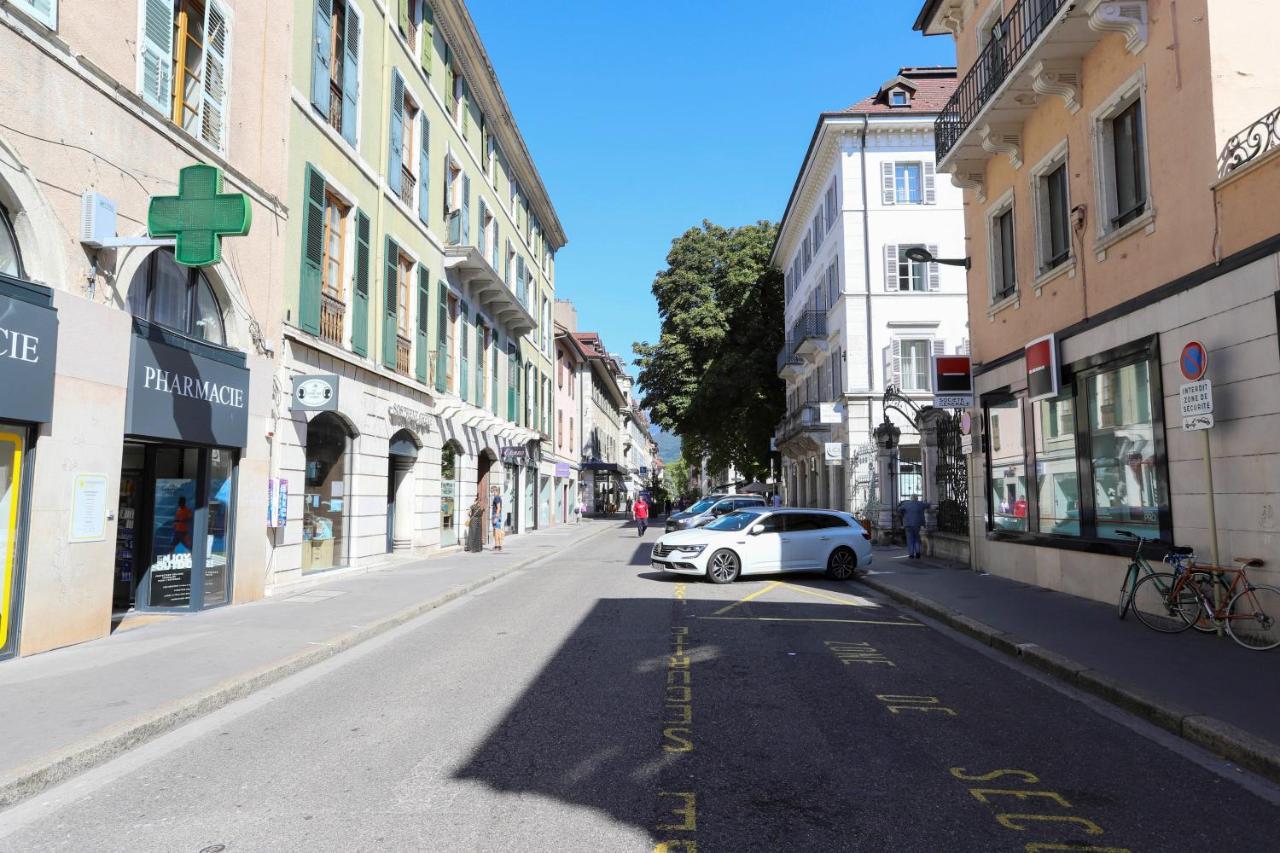 Le Duplex - Hyper Centre - Gare - Wifi - Netflix - Disney + Annecy Kültér fotó